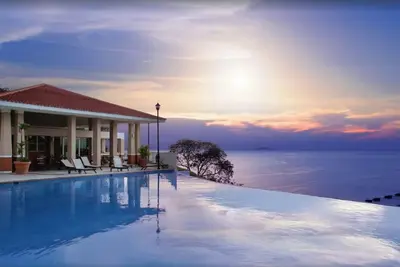 Image de Sunset Vista Paradise - Overlooking Crash Boat Beach
