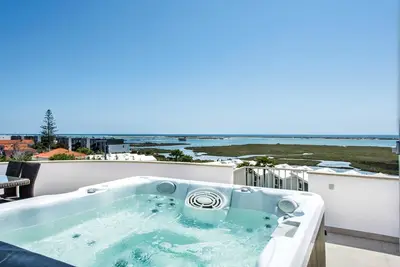Image de 270 Sqm Pérola | Pool & Jacuzzi | Terrace sea view