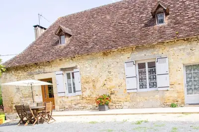 Image de Maison de Charme avec Jardin, Activités de Plein Air et Proche Sites Touristiques