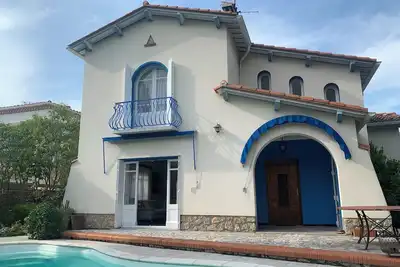 Image de Villa in South of France, Ceret, Central Location. Pool & Hot Tub in Garden!