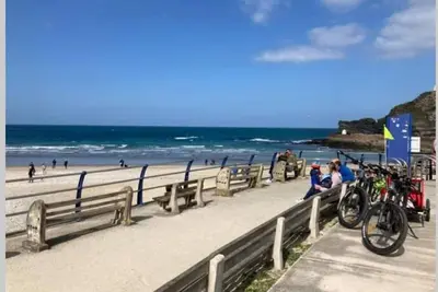 Image de Beautiful Scenery - Cyclists & Walkers Dream Log Burner