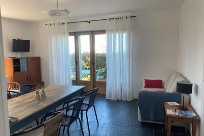 Appartement R-D-C face à la grande plage. 2 chambres 2-4 personnes
