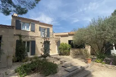 Image de Charmante Villa avec extérieurs et piscine