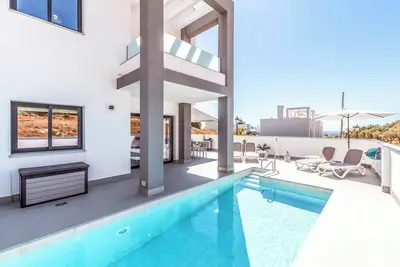 Image de Villa Martin - Trois Chambres Villa, Couchages 6