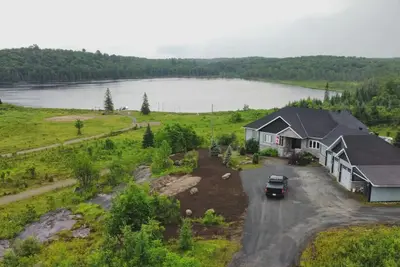 Image de Sims Lake Cottage--private lake in Muskoka