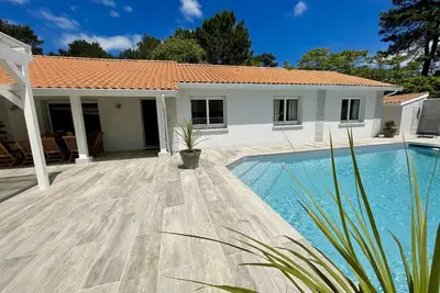 Image de Belle villa avec piscine chauffée, 5 chambres à 600 m de la plage - 437803