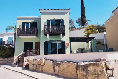 Image de Detached 3 bedroom villa with private pool, quiet area, 5 min drive to Coral Bay