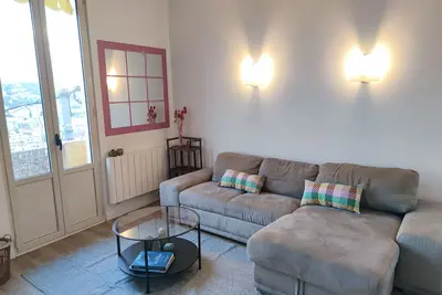 Image de 3 pieces dans maison de ville - box - vue panoramique - jardin