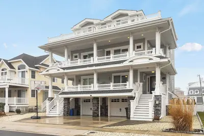 Image de Townhouse with Water View
