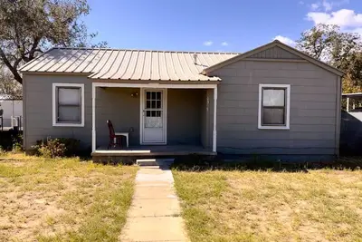 Image de Cozy Small Family Home