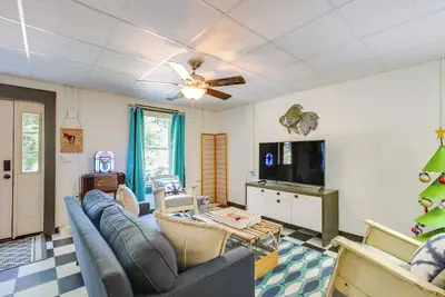 Image de Killen Vacation Rental: Walk to Wilson Lake!
