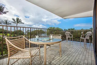 Image de Maui Parkshore: Top Floor corner unit with Ocean Views