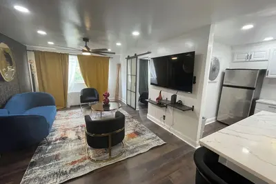 Image de Atlanta penthouse king /queen /Twin. Home away from home.