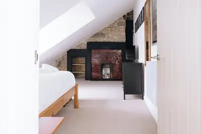 Image de Central & Modern 2bd Flat - Edinburgh!