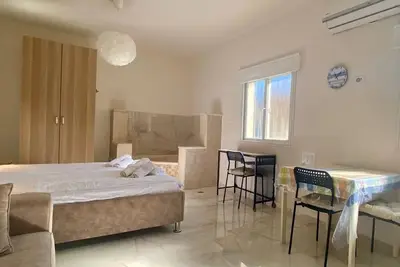 Image de Beautiful studio with pool 12 minutes away from kenneret