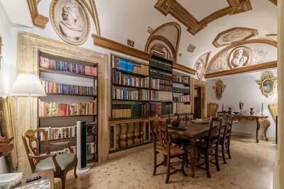 Image de GuestHost - Pantheon Apartment - The hidden corner of the paintings