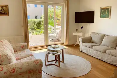 Image de Liebevoll Eingerichtete, 75 qm Große Ferienwohnung, für 4 Personen Geeignet. - Cölpinstrasse 7