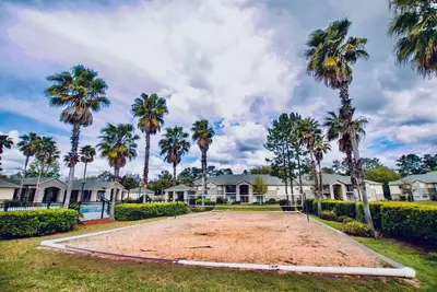 Luxury Apartment near Uf and Shands