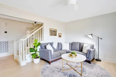 Image de Red Clay Farmhouse Countryside Retreat