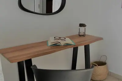 Image de Cozy and comfortable apartment with small pets allowed