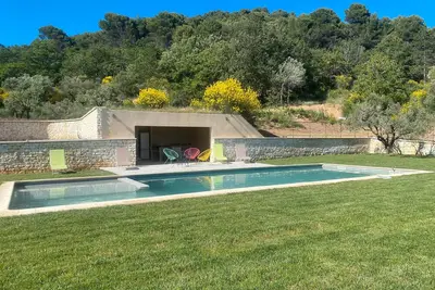 Image de Villa \"Sur les Hauteurs du Luberon\" avec piscine privée et Wi-Fi