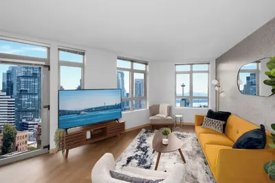 Image de Seattle Space Needle View Luxe Penthouse in Capital Hill
