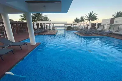 Image de Beach Front/Luxury/4 Bdrm/Heated Pool/WiFi