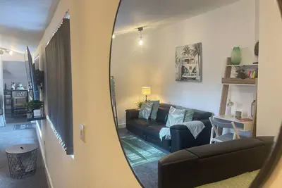 Image de Cute+cozy Guesthouse for 2 +secure Offroad Parking