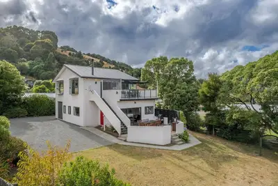 Image de Links Lifestyle - Duvauchelle Holiday Home