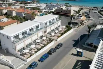 Image de Fig Tree Blue Apartment
