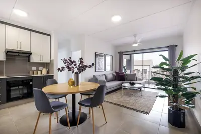 Image de Spacious Modern Chic 2-Bedroom | Club-house Access