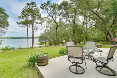 Image de Hawthorne Vacation Rental w/ Access to Cue Lake