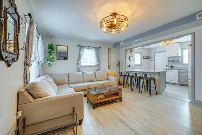 Image de Family-Friendly Leland Home w/ Patio & Grill