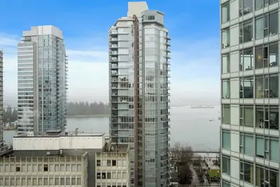 Image de 2br/2ba/2den Condo, Views, Pool, Gym@1200sqft