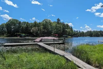Image de Dock on the Minocqua Chain! Walk to the Bearskin Trail! Includes bikes & a kayak