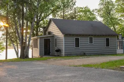 Image de Webb Lake, Hackensack, Northern Mn - 3 Bedroom, Sleeps 6 - Cabin #3 Blue Water