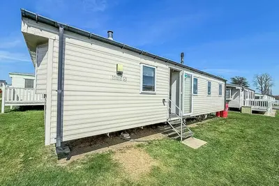 Image de Lovely 6 berth caravan at Valley Farm Park in Essex ref 46762v