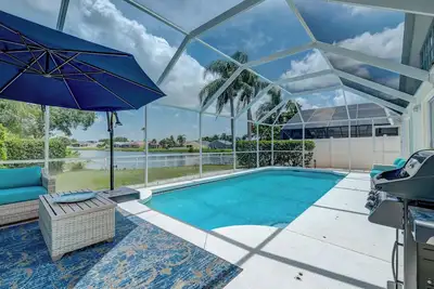 Image de ⚓Turtle Bay Cottage! Cozy home w/private pool! Water view! ⚓