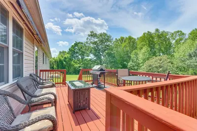 Image de Peaceful Chatham Home w/ Grill & Deck