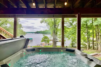 Image de Cedar Sunrise- best kept secret in Va