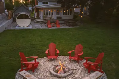 Image de Sauna, stunning views of Lake Erie, lakefront retreat