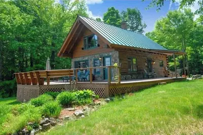 Image de Cozy Log Cabin w\/ Mountain View