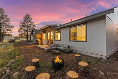 Image de Grand Canyon Brand New Home with Ac. Near Golf Course, Lake & Bearizona