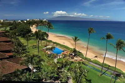 Image de Perfect Find! 3 Units w/ Partial Ocean View, Beachfront Location, Outdoor Pool