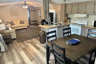 Image de Quiet farmhouse getaway with deck, cornhole, firepit and Santa Fe Trail Marker. .