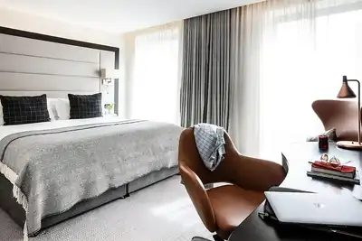 Ensuring a Very Comfortable and Memorable Stay! Four Units, Downtown Location!
