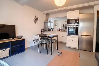 Image de T2 Centre-ville Luc-sur-Mer, à 30m Plage, Wifi, 4 Pers