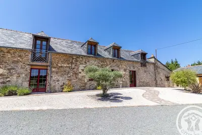 Image de Gîte familial avec piscine privée, proche d'Angers et du Zoo de La Flèche