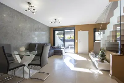 ¡Villa de tres dormitorios en Villamartín!
