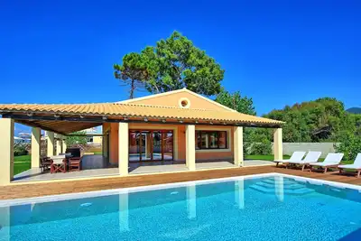 Image de Villa Calypso - Villa en bord de mer pour des vacances à Corfou